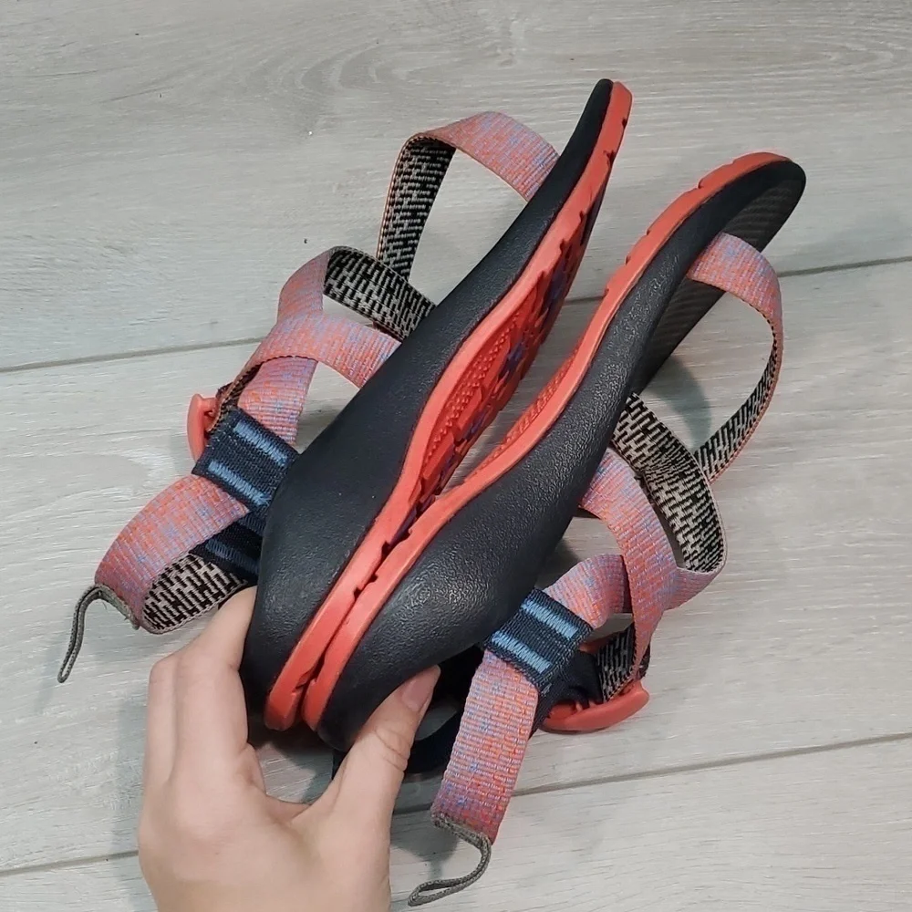 Chaco Youth Big Girl Outdoor Hiking Sandals Flats shoes sz 4
